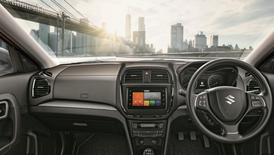 Торпедо Maruti-Suzuki Vitara Brezza 2020 года  (фото 5 из 7)